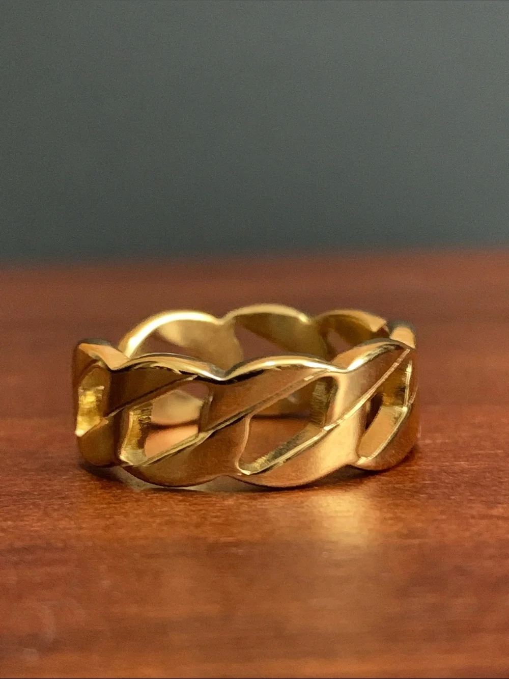 NWT gold tone cut out ring size 7